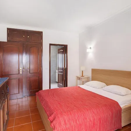 Oura Southvilla Algarve * אלבופיירה